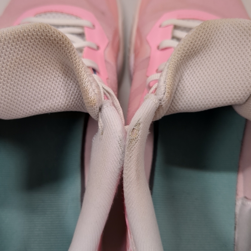 Adidas women's defiant speed, pink/ white shoes, size 10 - Picture 11 of 12
